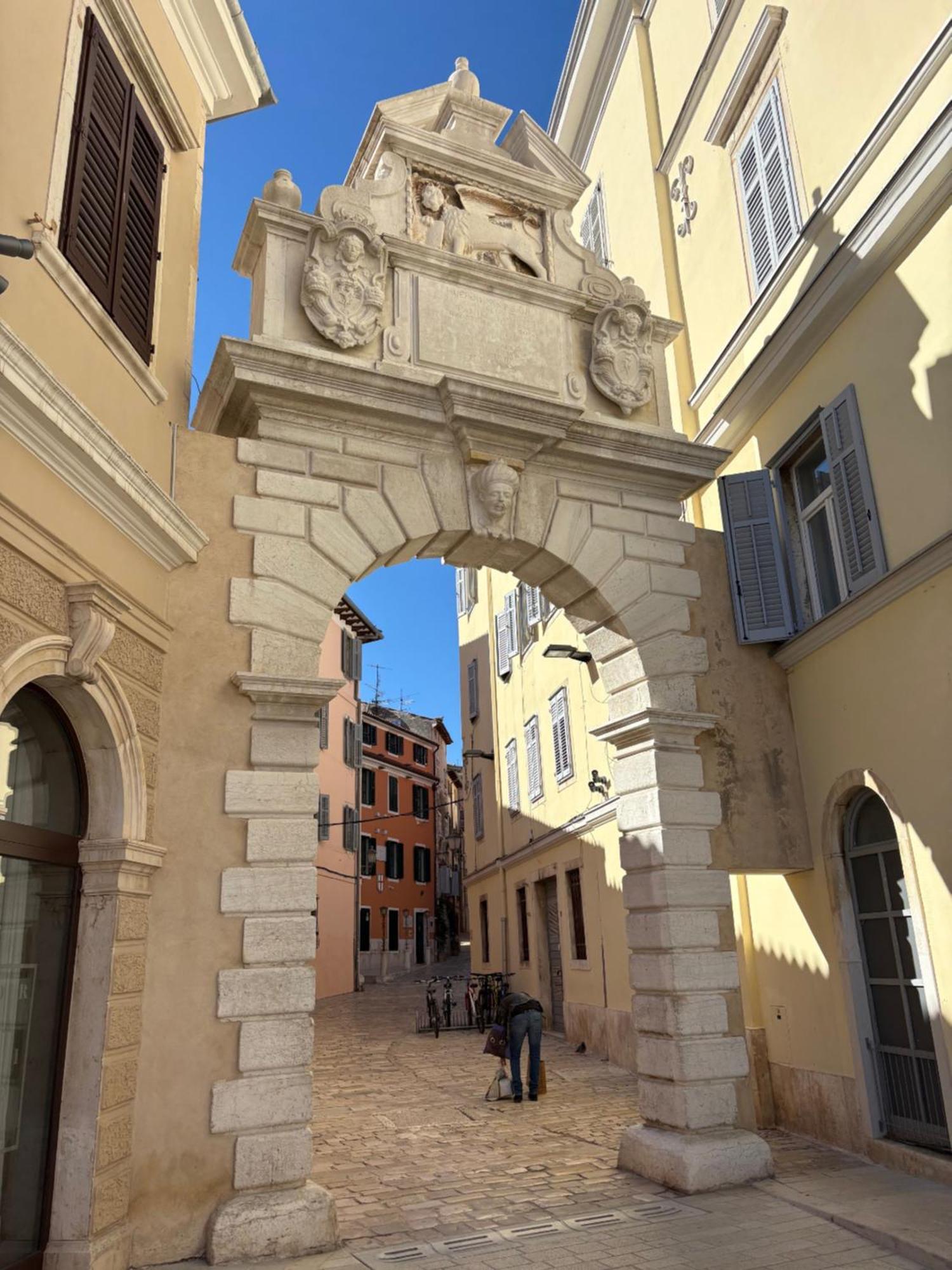 Davor Holiday Apartments Rovinj Bagian luar foto