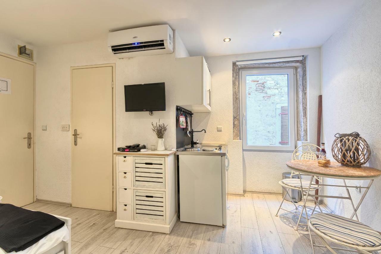 Davor Holiday Apartments Rovinj Bagian luar foto
